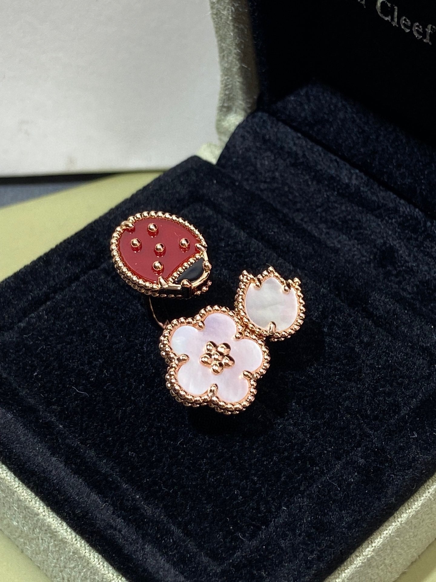 [Clover]LUCKY 3 MOTIF ROSE GOLD RING