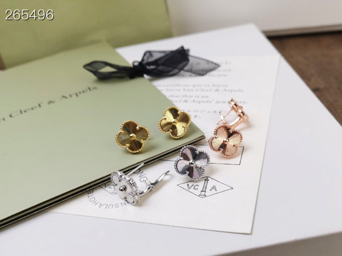 [Clover]CLOVER MEDIUM STUD EARRINGS