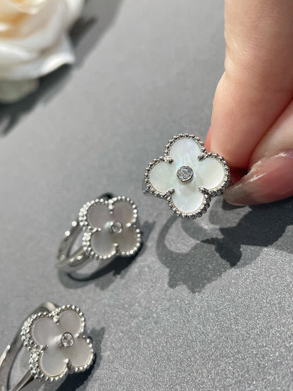 [Clover]CLOVER SILVER MOP DIAMOND RING