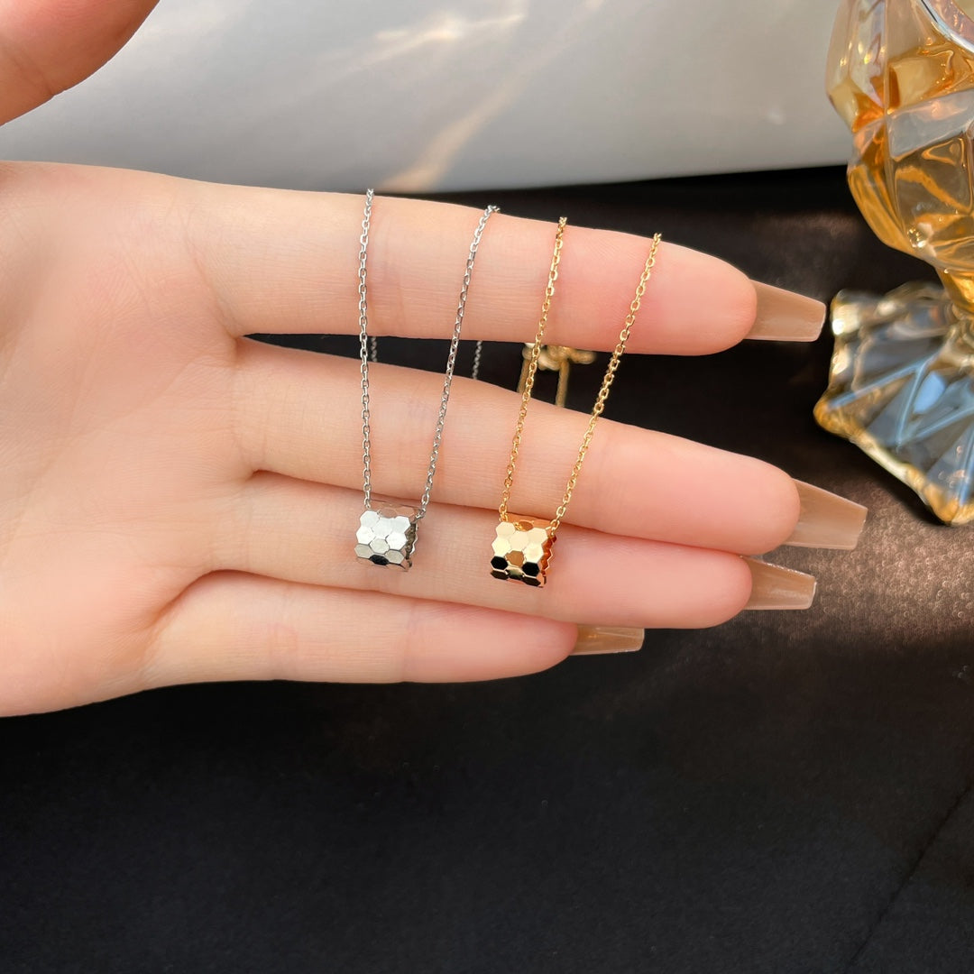 [Clover]BEE MINI NECKLACE