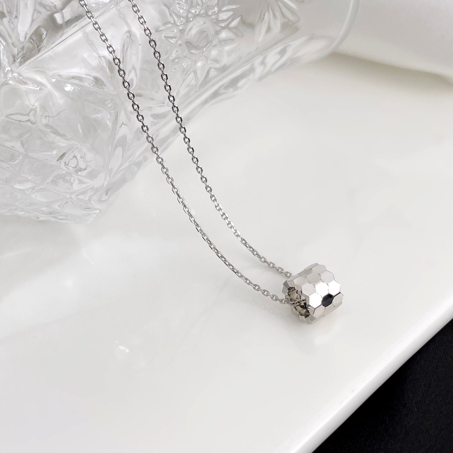 [Clover]BEE MINI NECKLACE