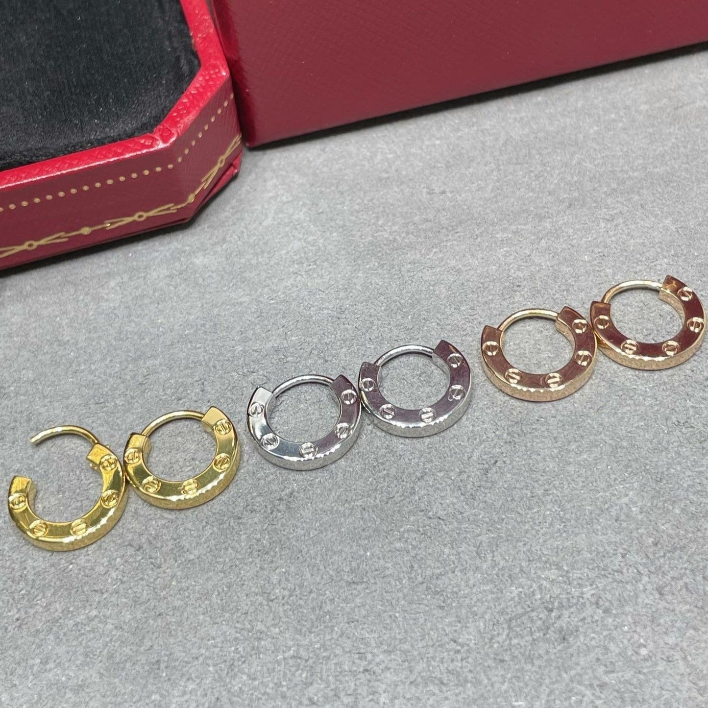 [Clover]LOVE MINI EARRINGS
