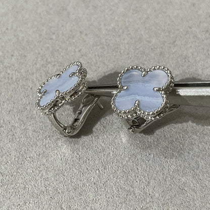 [Clover]CLOVER CHALCEDONY SILVER STUD EARRINGS