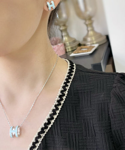 [Clover]POP H SKY BLUE STUD EARRINGS