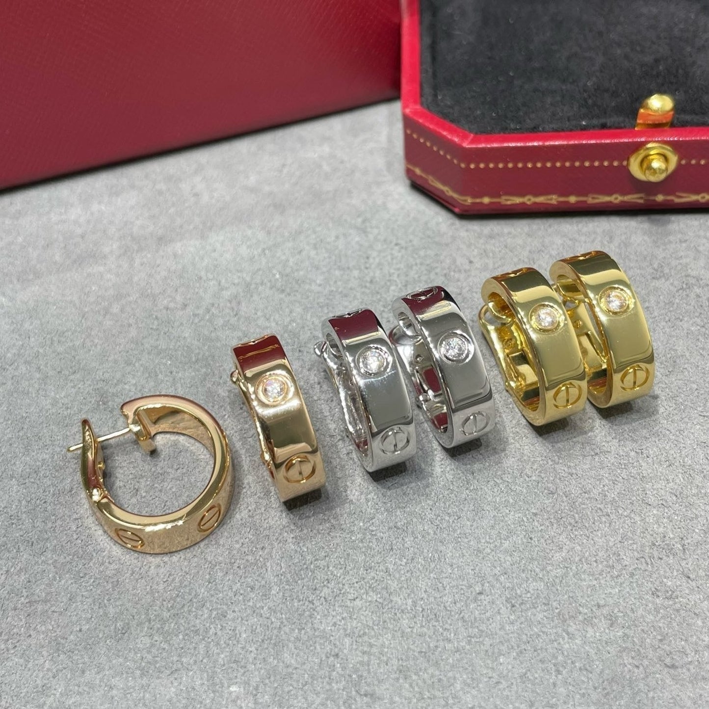[Clover]LOVE 5.5MM 1 DIAMOND EARRINGS