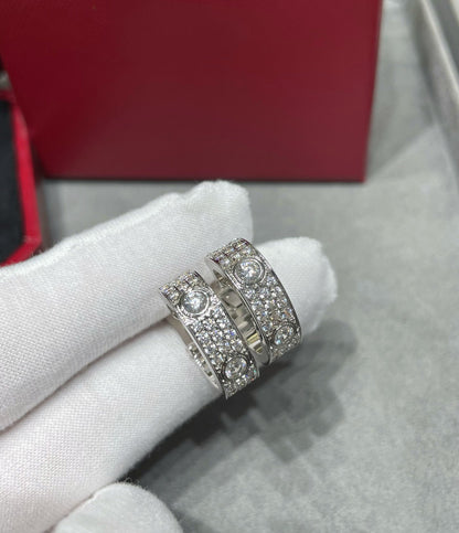 [Clover]LOVE 5.5MM DIAMOND PAVED EARRINGS