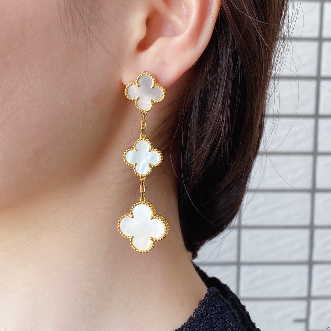 [Clover]CLOVER MOP 3 MOTIFS GOLD EARRINGS