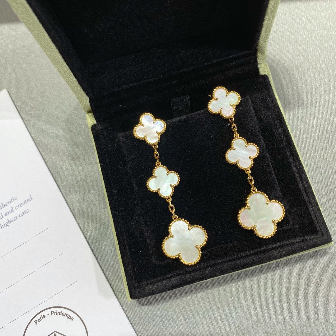 [Clover]CLOVER MOP 3 MOTIFS GOLD EARRINGS