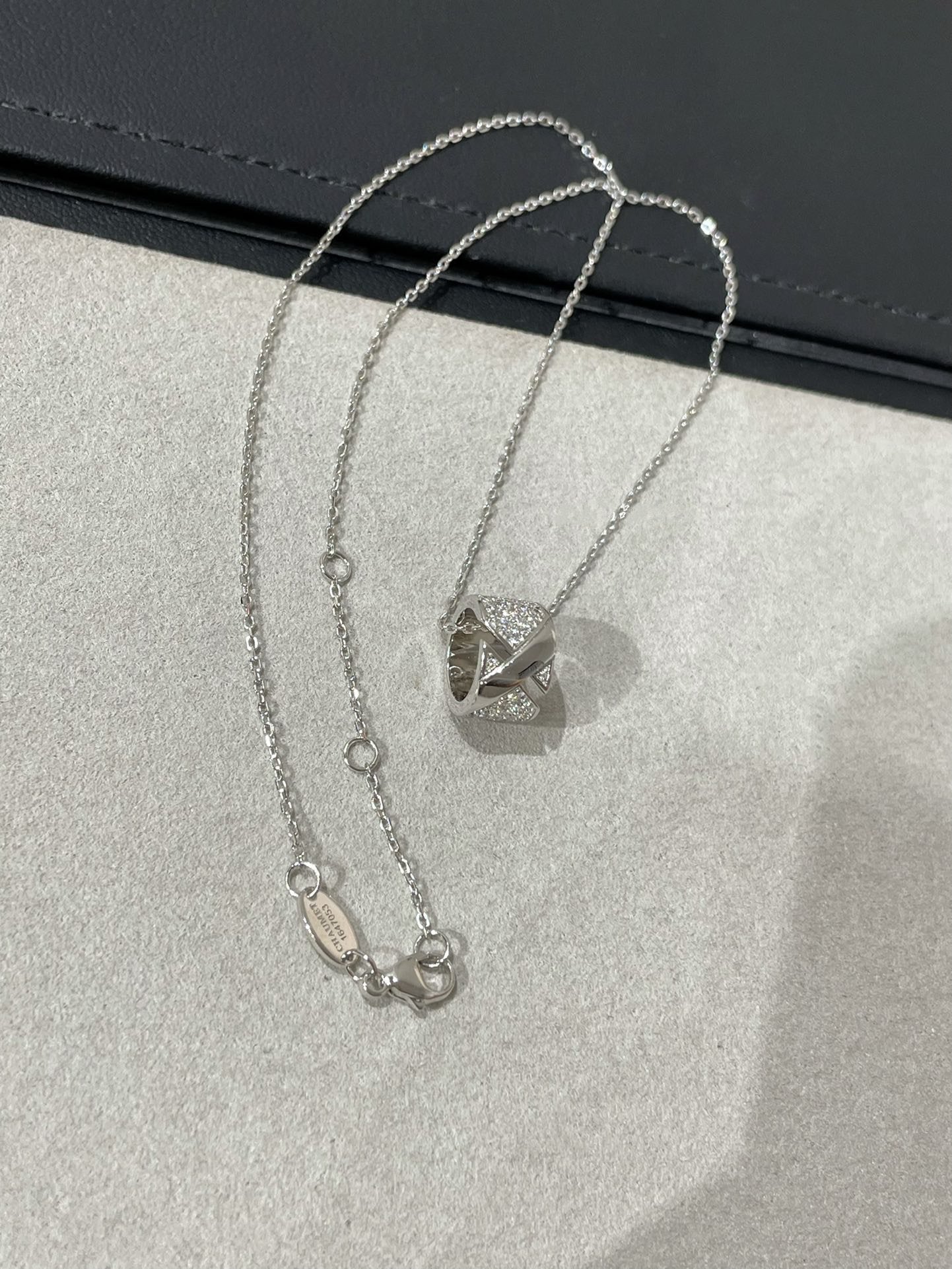 [Clover]LIENS EVIDENCE DIAMOND PAVED NECKLACE