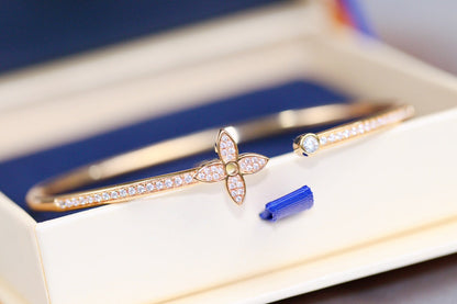 [Clover]IDYLLE PINK GOLD OPEN BRACELET DIAMOND PAVED