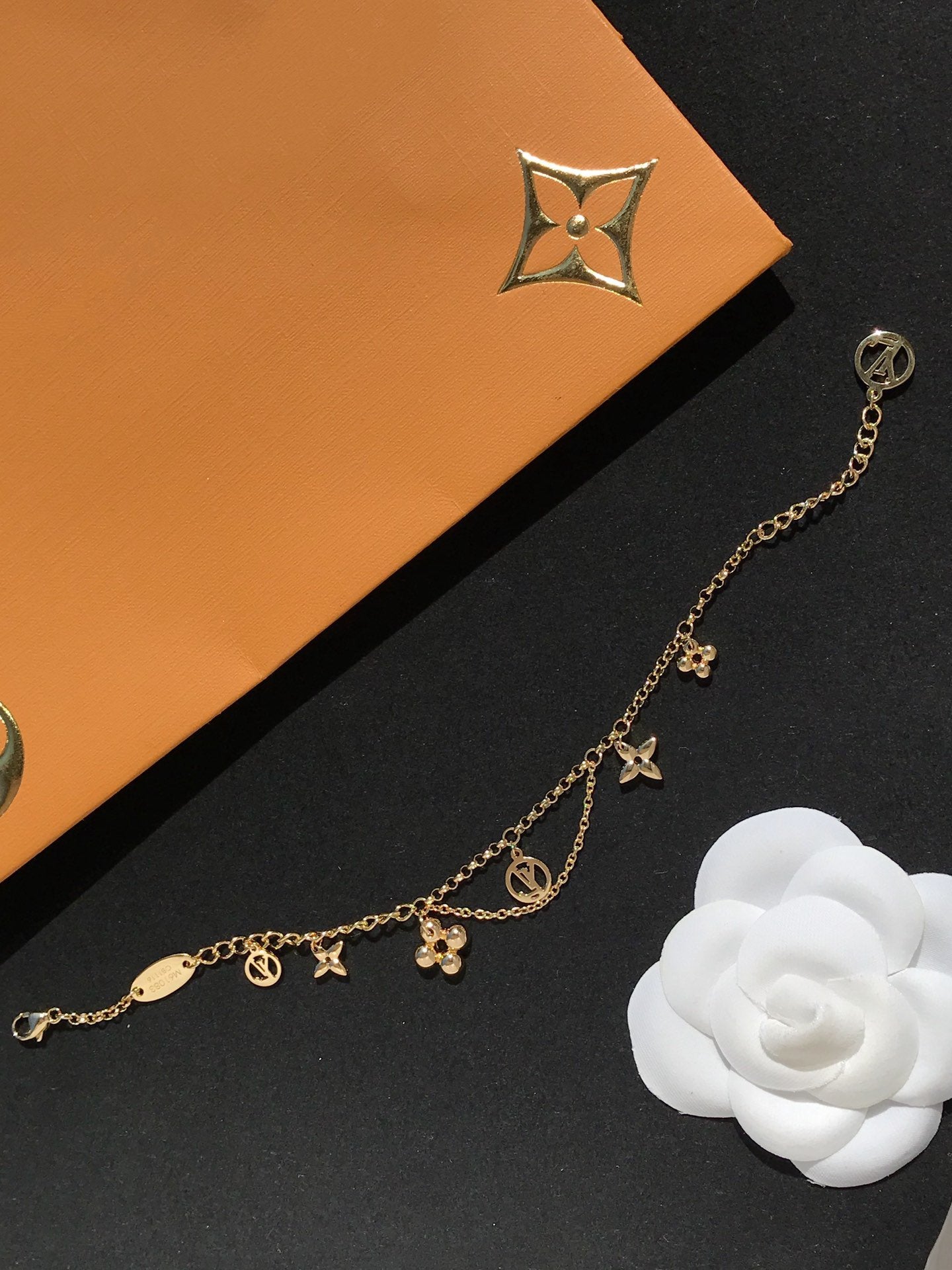 [Clover]BLOOMING PINK GOLD MOP BRACELET
