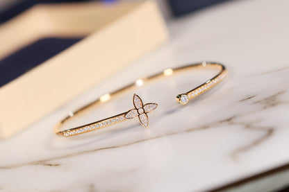 [Clover]IDYLLE GOLD OPEN BRACELET DIAMOND PAVED