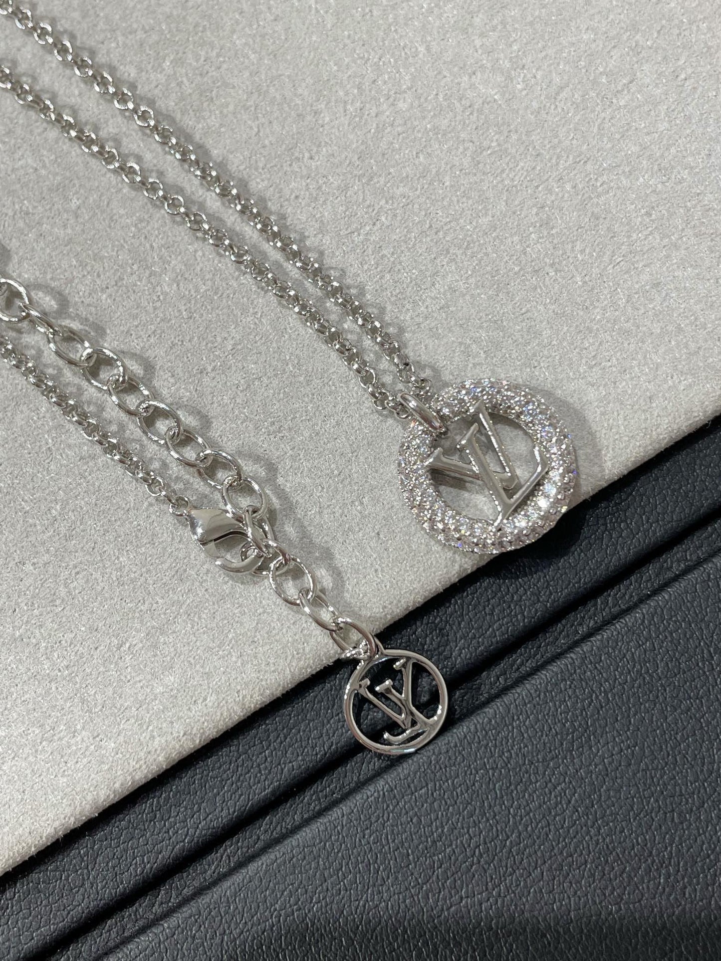 [Clover]BY NIGHT DIAMOND PAVED NECKLACE