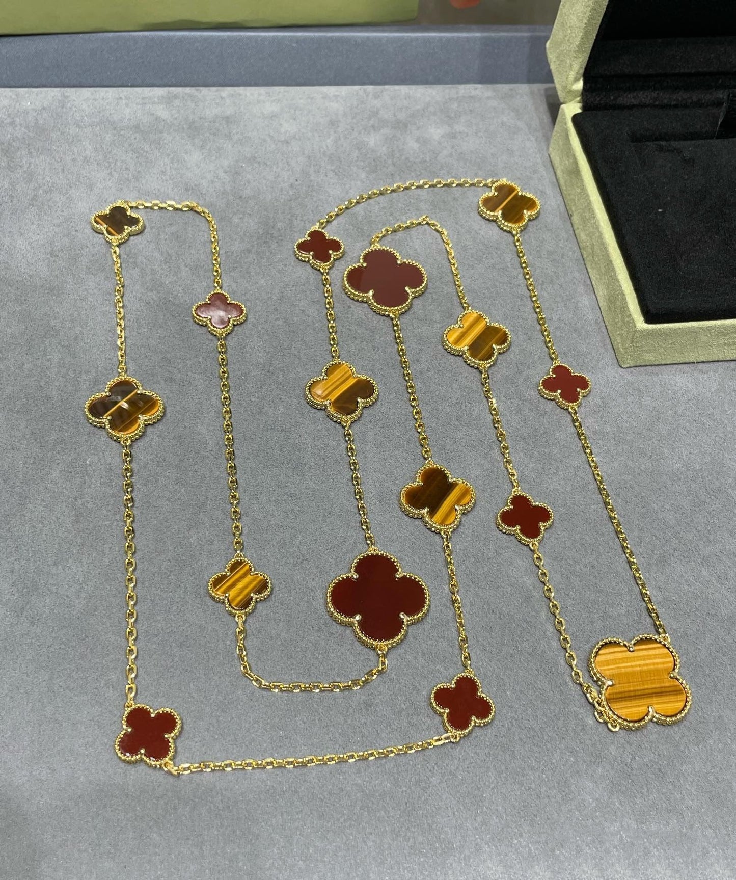 [Clover]CLOVER 16 MOTIF CARNELIAN TIGER EYE ROSE GOLD NECKLACE