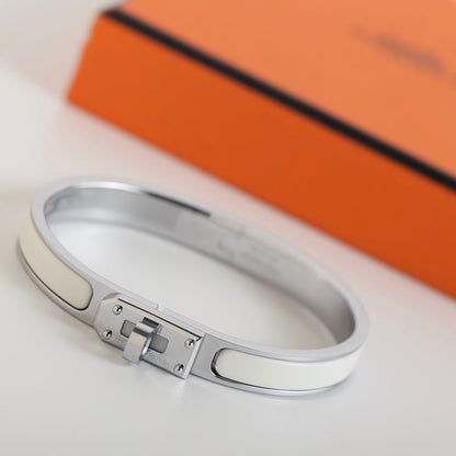 [Clover]HM KELLY WHITE BRACELET