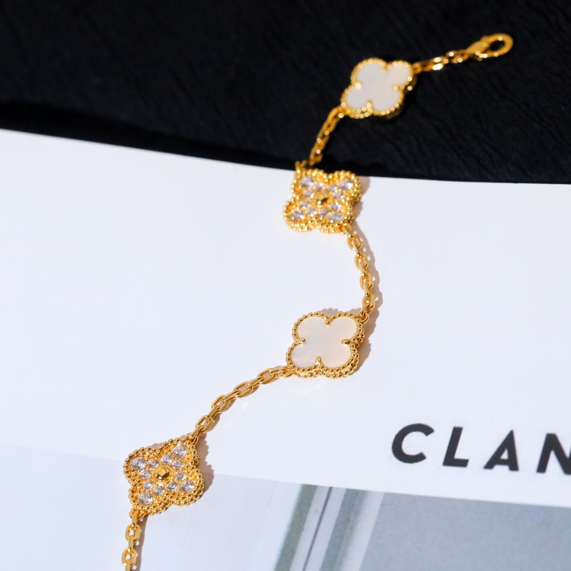 [Clover]CLOVER BRACELET 5 MOTIF WHITE MOP DIAMOND