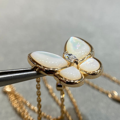 [Clover]BUTTERFLY MOP DIAMOND NECKLACE