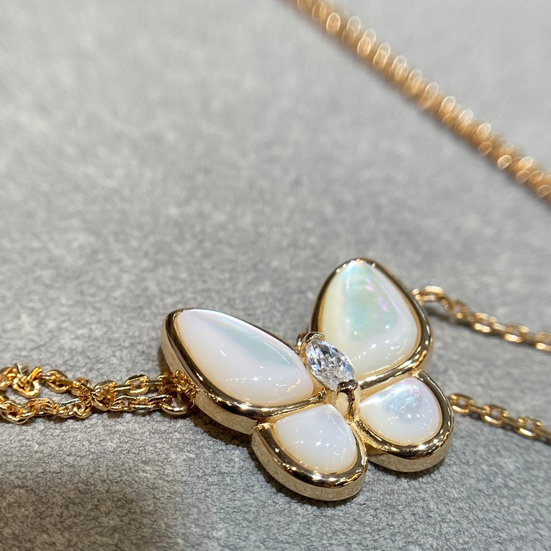 [Clover]BUTTERFLY MOP DIAMOND NECKLACE
