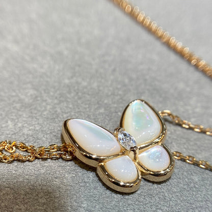 [Clover]BUTTERFLY MOP DIAMOND NECKLACE