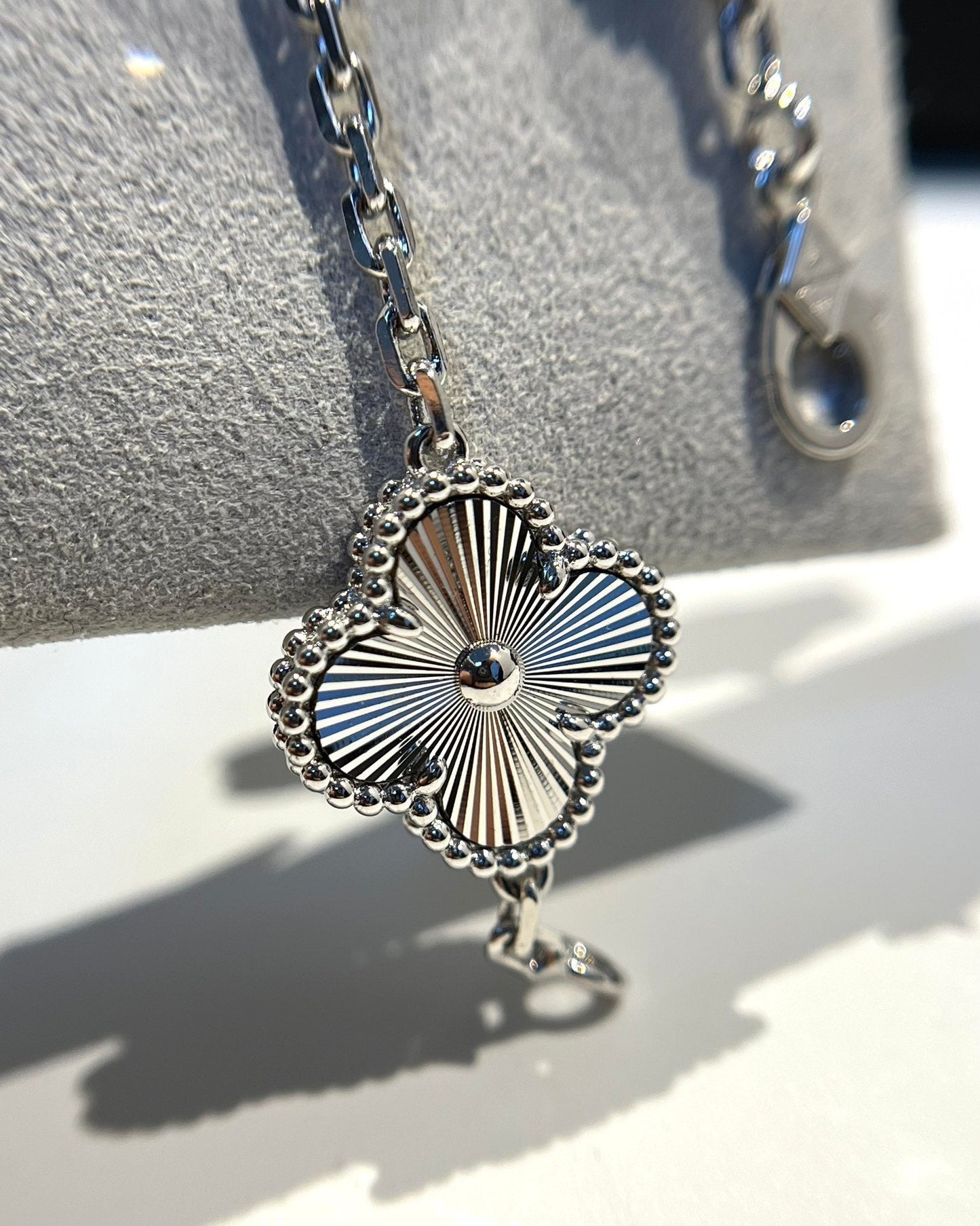 [Clover]CLOVER 5 MOTIF SILVER DIAMOND BRACELET