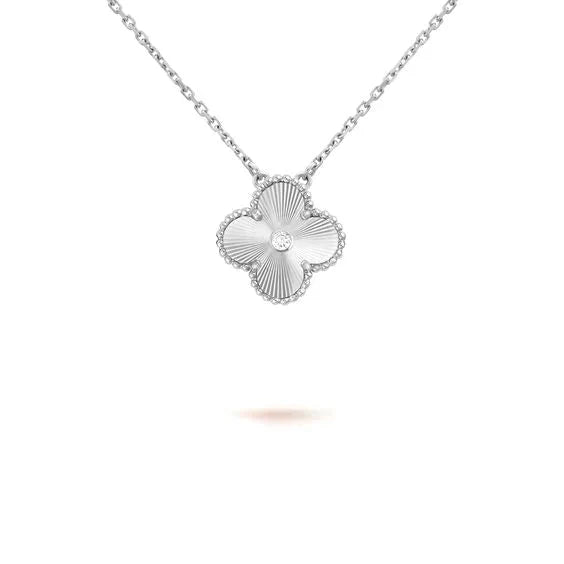[Clover]CLOVER  15MM DIAMOND LASER NECKLACE SILVER