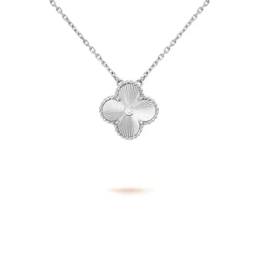 [Clover]CLOVER  15MM DIAMOND LASER NECKLACE SILVER
