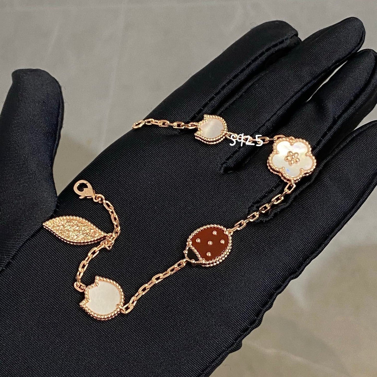 [Clover]LUCKY SPRING 5 MOTIF BRACELET