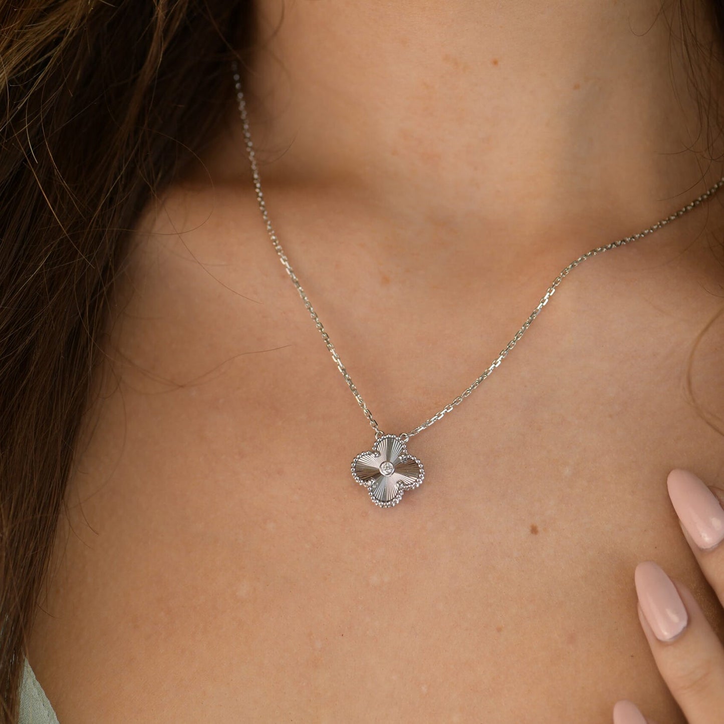 [Clover]CLOVER  15MM DIAMOND LASER NECKLACE SILVER