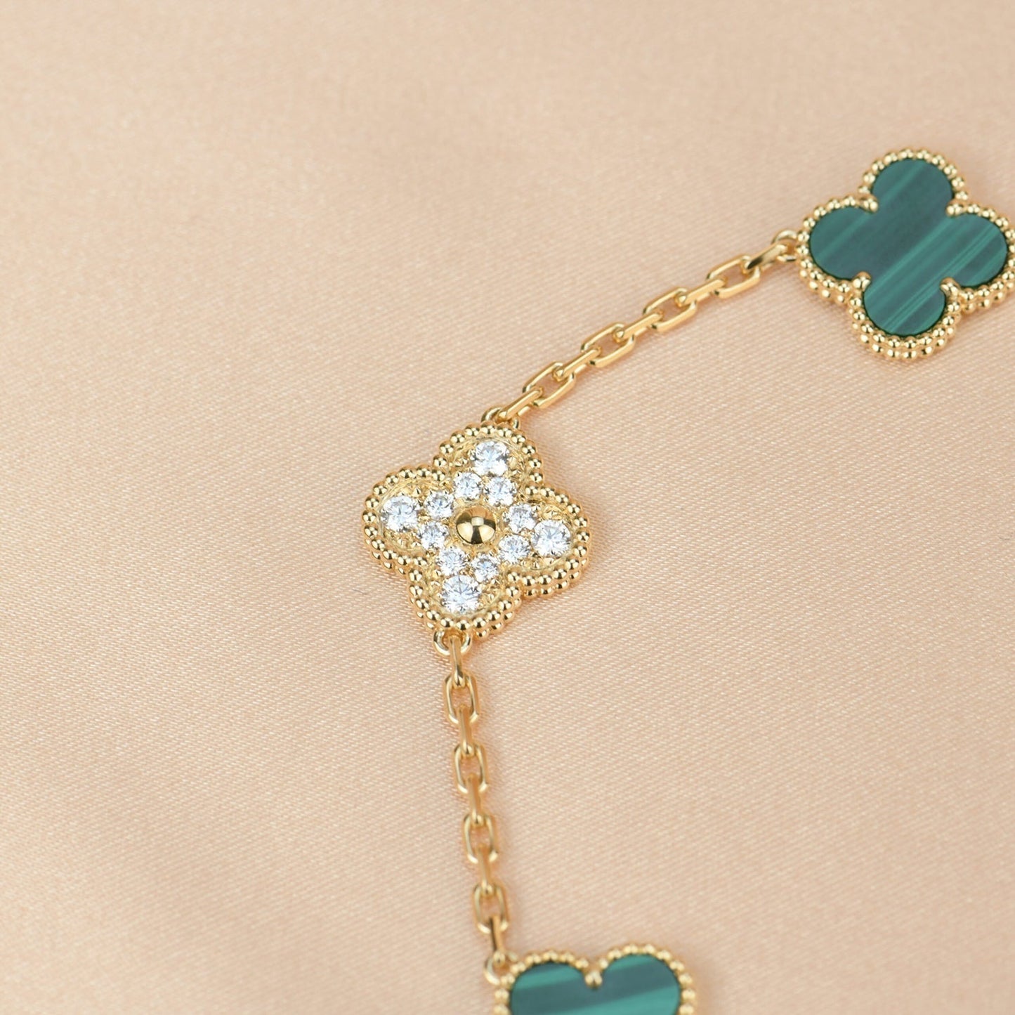 [Clover]CLOVER  5 MOTIF MALACHITE DIAMOND BRACELET