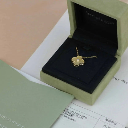 [Clover]CLOVER 15MM DIAMOND GOLD MOTHER OF PEARL NECKLACE