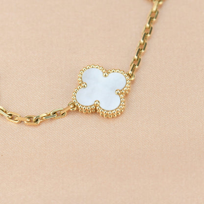 [Clover]CLOVER  5 MOTIF WHITE MOP BRACELET