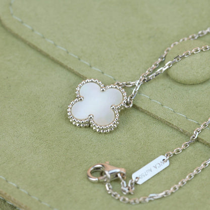 [Clover]CLOVER  15MM WHITE MOTHER-OF-PEARL SILVER