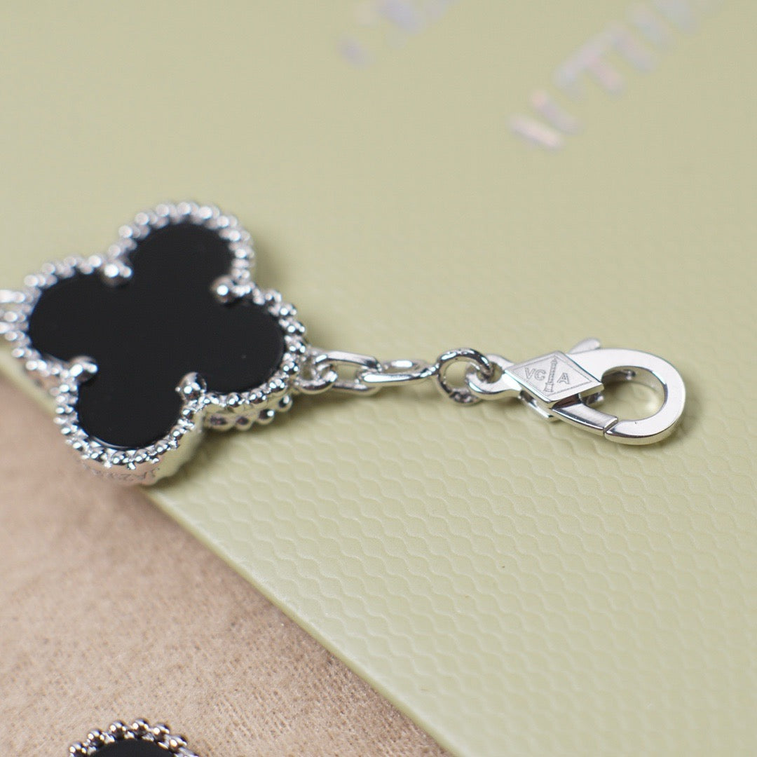 [Clover]CLOVER 5 MOTIF ONYXS  BRACELET SILVER