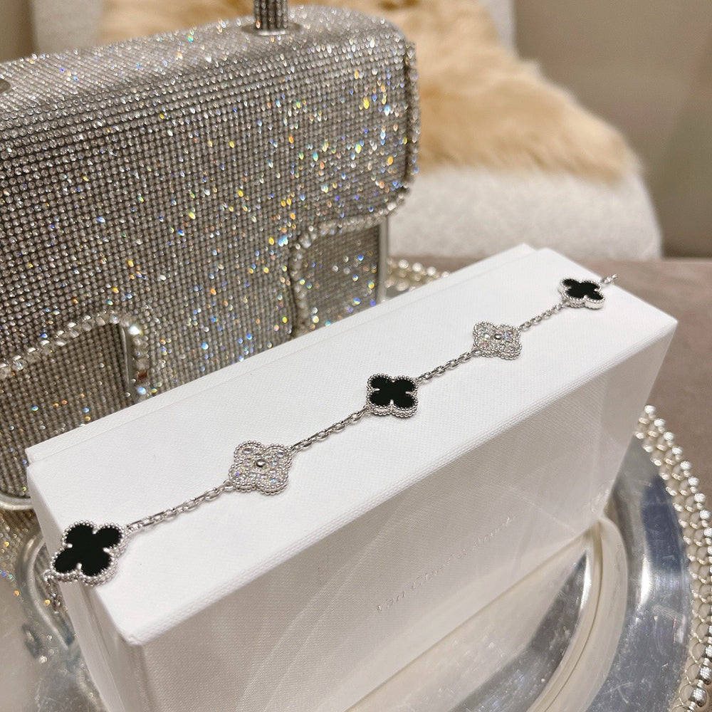 [Clover]CLOVER 5 MOTIF ONYXS DIAMOND BRACELET SILVER