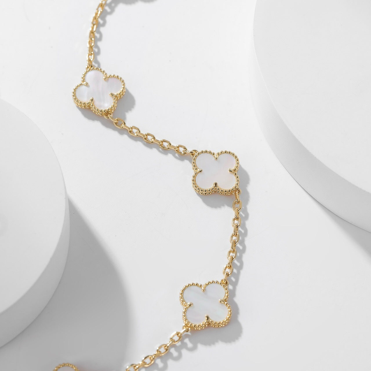 [Clover]CLOVER 10 MOTIFS WHITE MOTHER OF PEARL NECKLACE