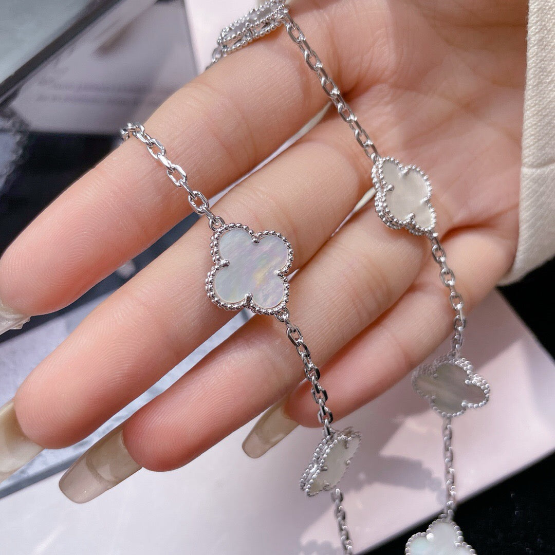 [Clover]CLOVER 10 MOTIFS WHITE MOTHER OF PEARL NECKLACE