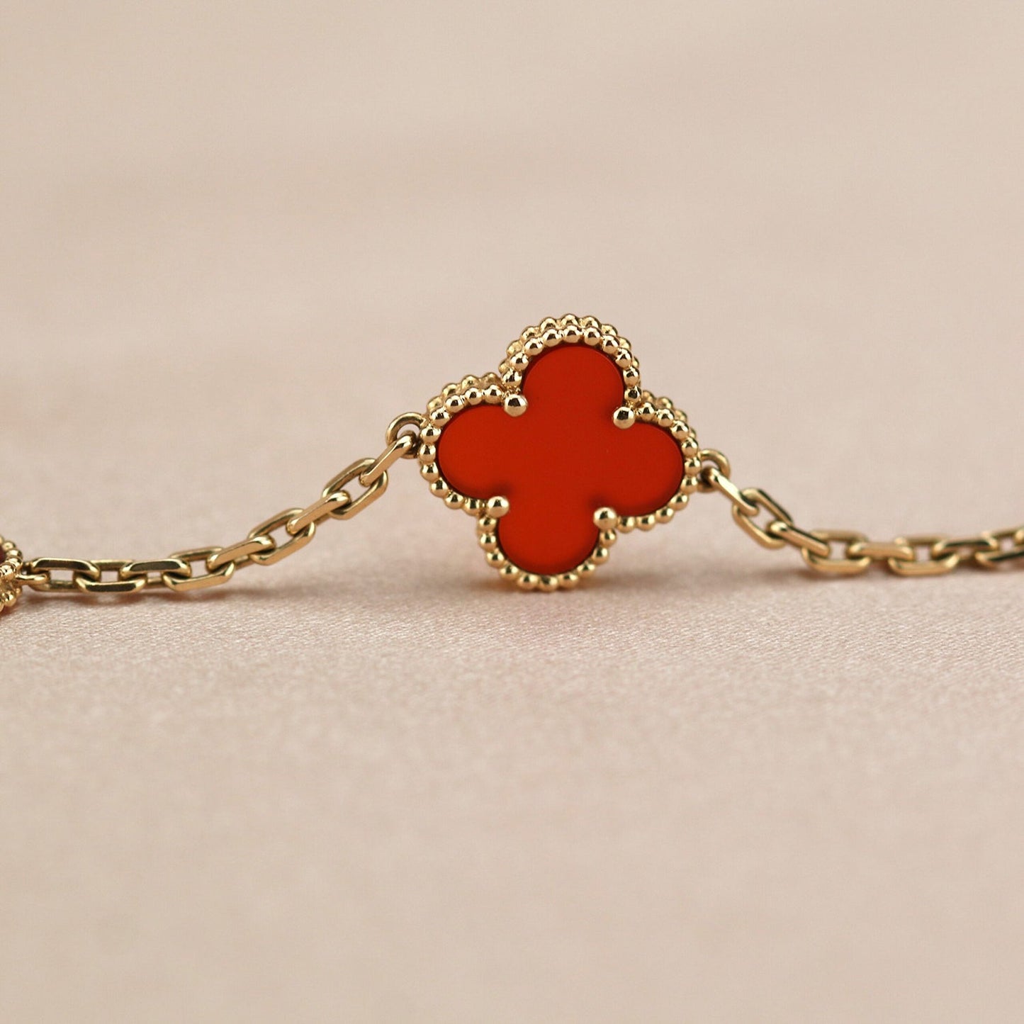 [Clover]CLOVER 5 MOTIFS RED AGATE  BRACELET