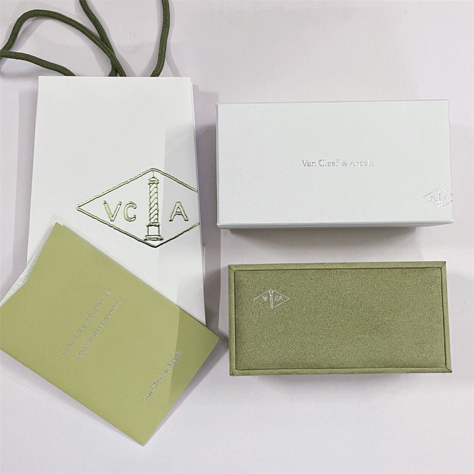 [Clover]VA CLOVER BRACELET NECKLACE RING BOX GIFT BAG