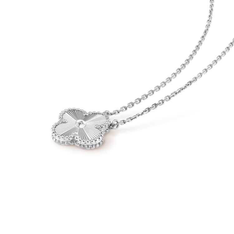 [Clover]CLOVER 15MM LASER NECKLACE SILVER