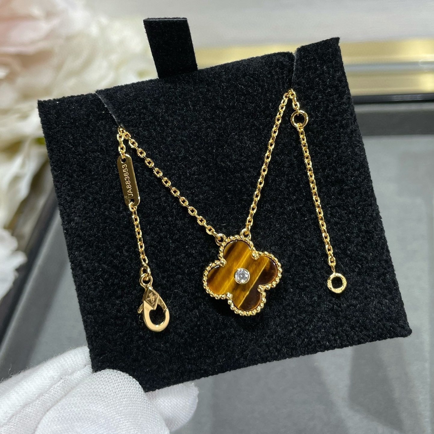 [Clover]CLOVER 15MM DIAMOND AND YELLOW TIGER'S EYE AGATE necklace
