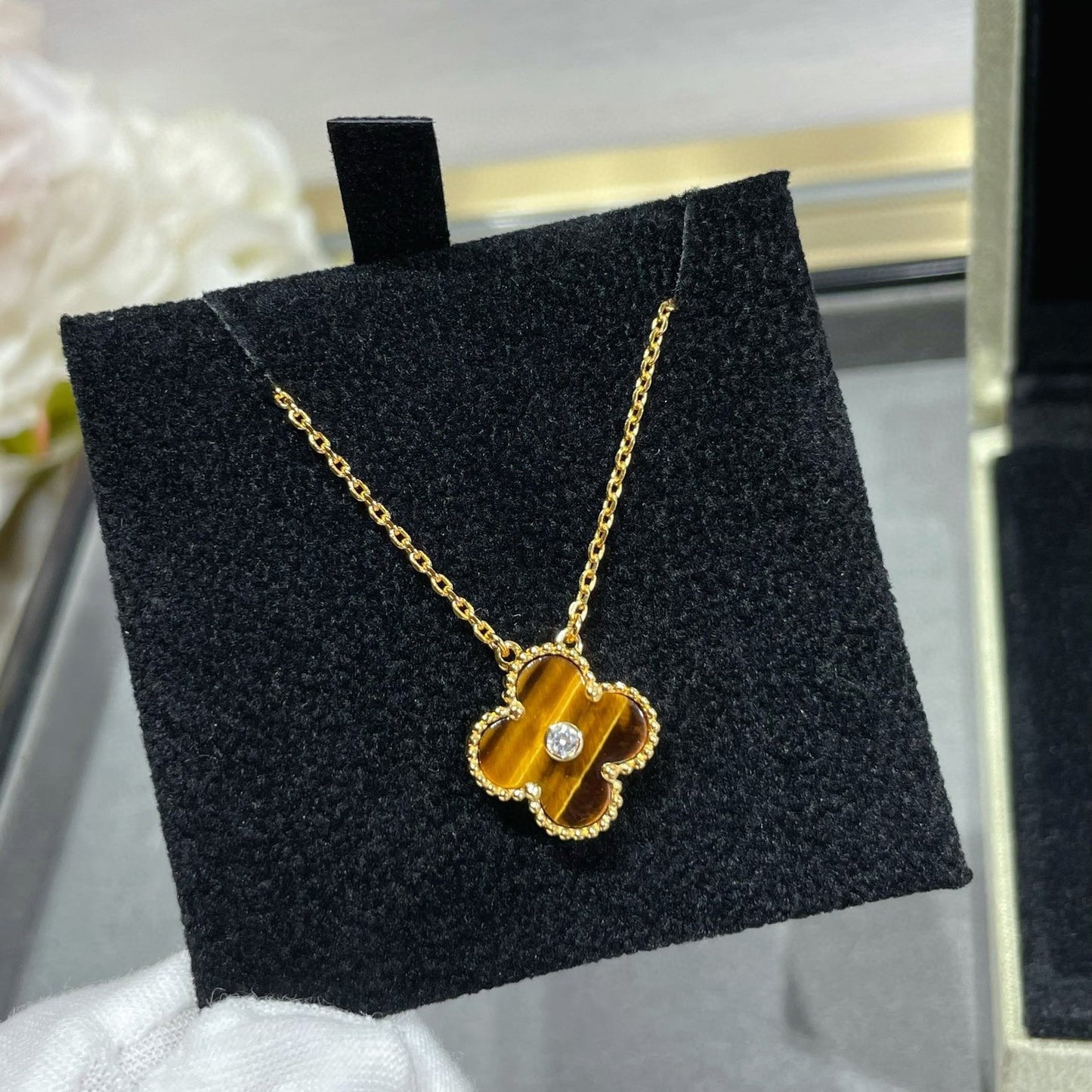 [Clover]CLOVER 15MM DIAMOND AND YELLOW TIGER'S EYE AGATE necklace