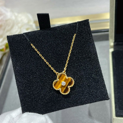 [Clover]CLOVER 15MM DIAMOND AND YELLOW TIGER'S EYE AGATE necklace