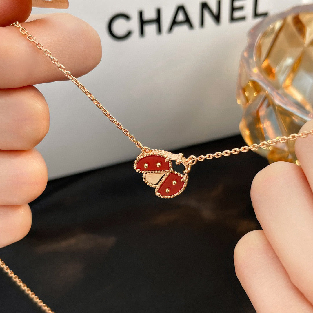 [Clover]LUCKY  CARNELIANS LADYBUG NECKLACE