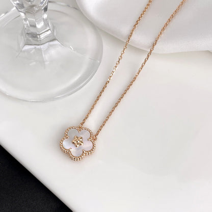 [Clover]LUCKY  WHITE MOP  PLUM BLOSSOM NECKLACE