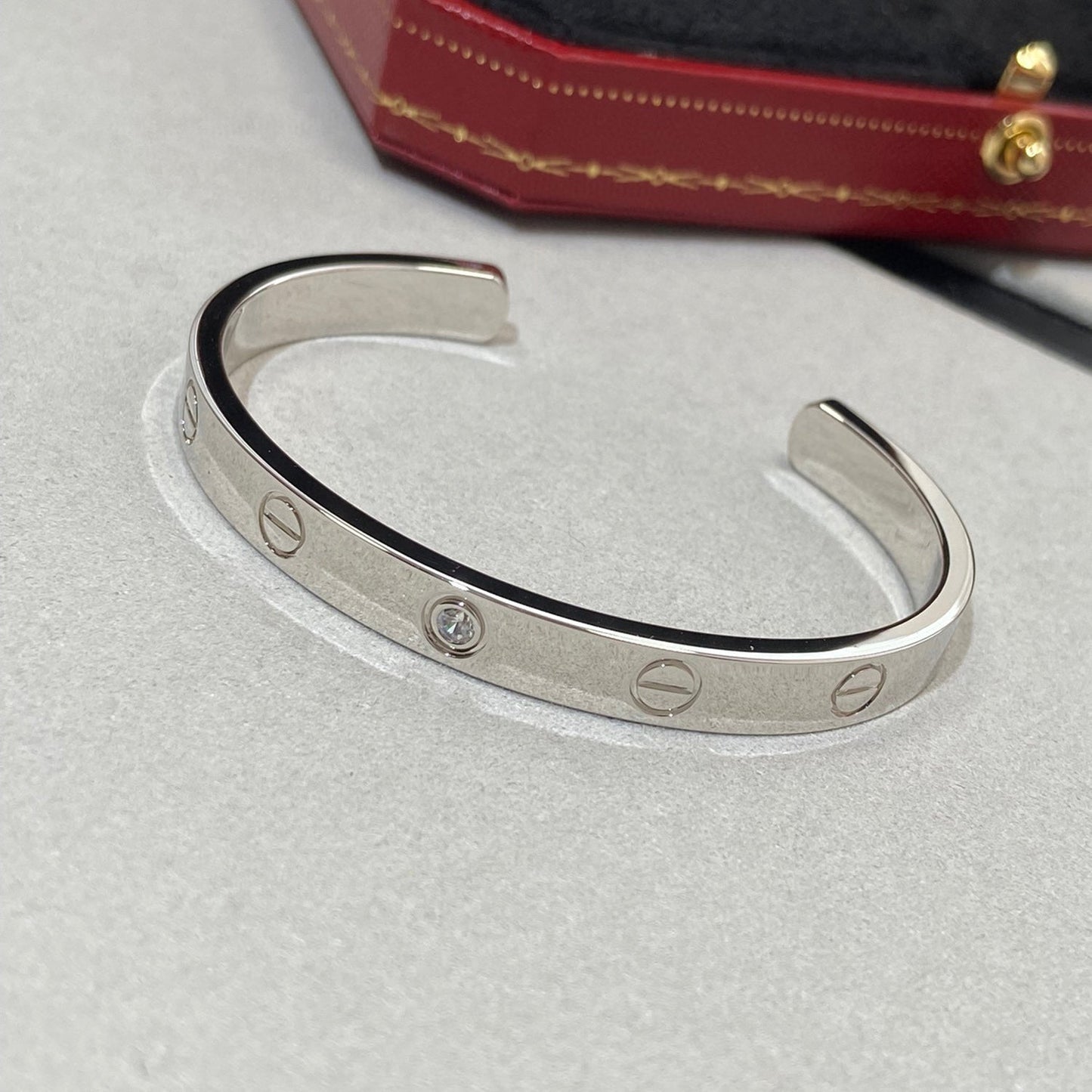 [Clover]LOVE BRACELET 6.1MM 1 DIAMOND OPEN CUFF