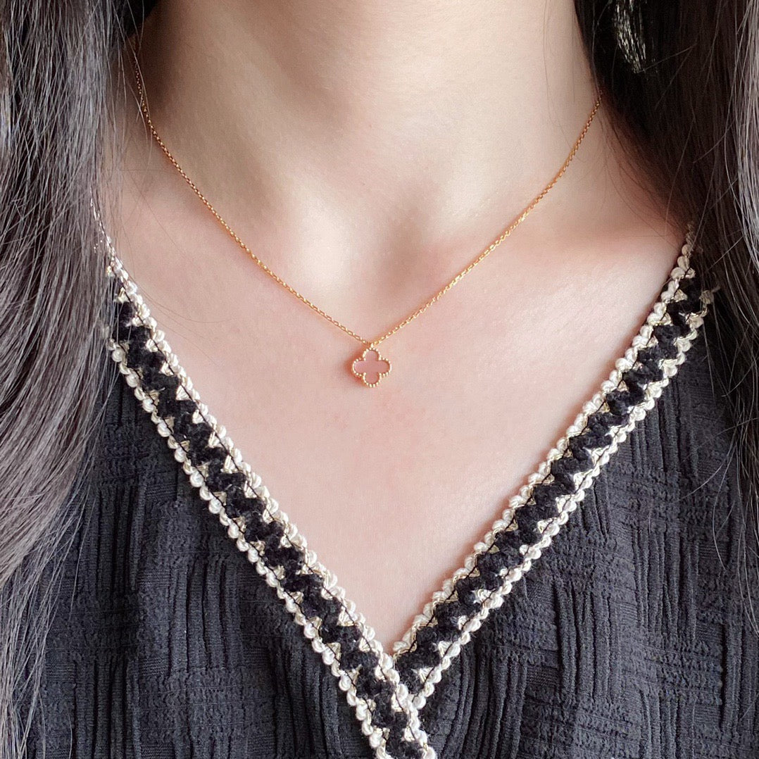 [Clover]CLOVER 9.5MM PINK MOTHER-OF-PEARL SINGLE FLOWER NECKLACE