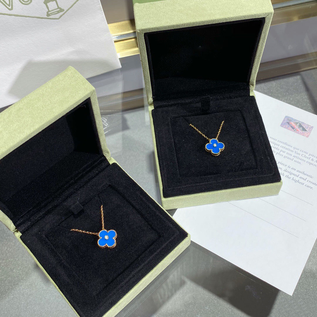 [Clover]CLOVER 15MM DIAMOND AND BLUE AGATE NECKLACE