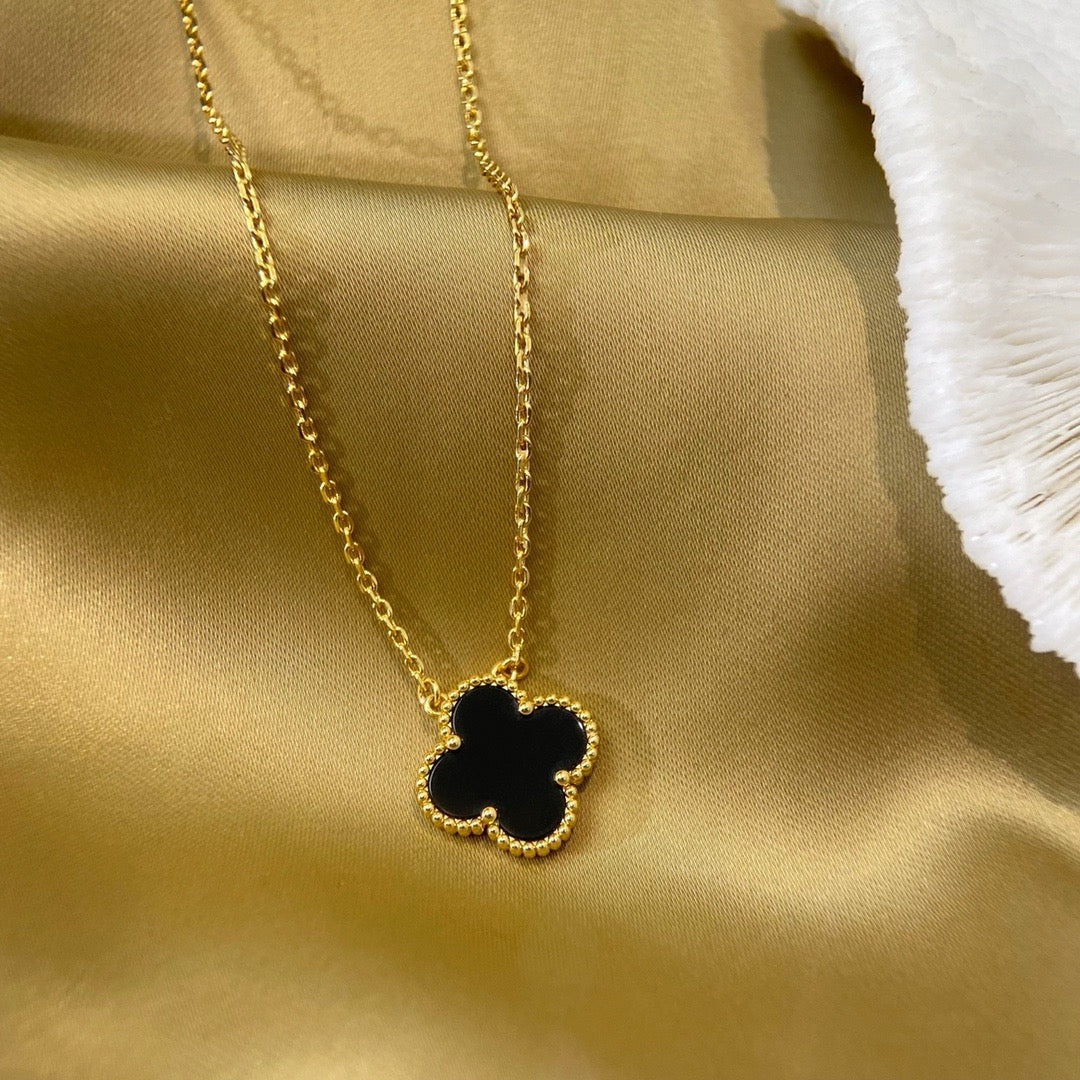 [Clover]CLOVER 15MM BLACK ONYX SINGLE FLOWER NECKLACE