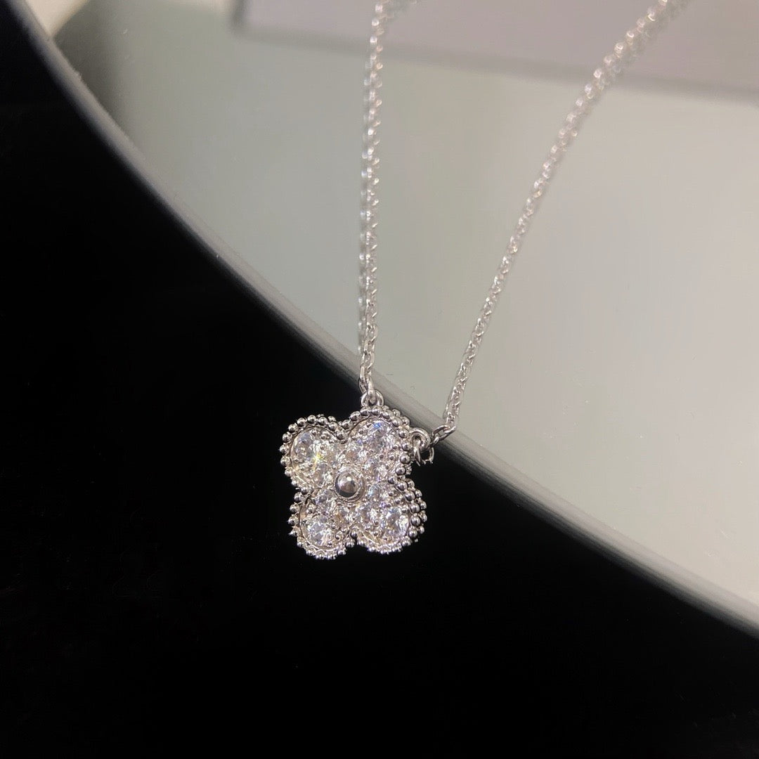 [Clover]CLOVER 15MM DIAMOND SINGLE FLOWER NECKLACE