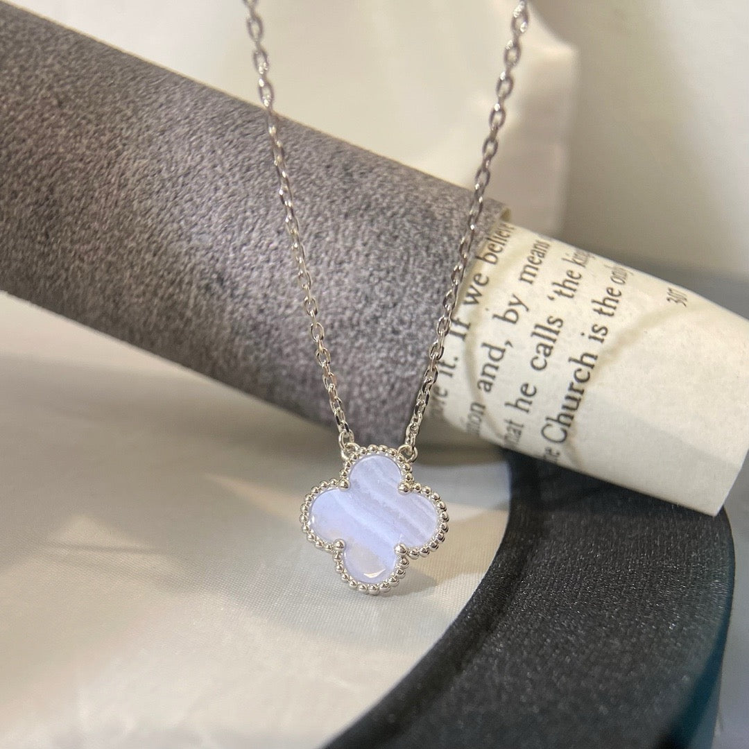 [Clover]CLOVER 15MM BLUE CHALCEDONY NECKLACE SILVER